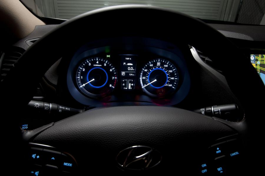  Hyundai Azera 2012 года  (фото 51 из 103)